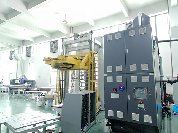 熱壓模具成型油溫機(jī) 熱壓模具成型油溫機(jī)