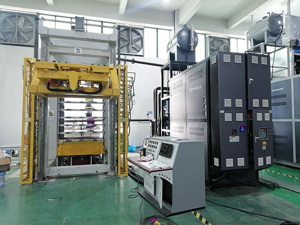 熱壓模具成型油溫機(jī) 熱壓模具成型油溫機(jī)