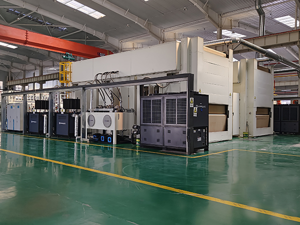 熱帖壓機模溫機