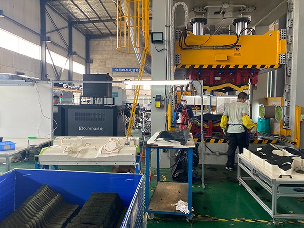 內飾件模具加熱模溫機